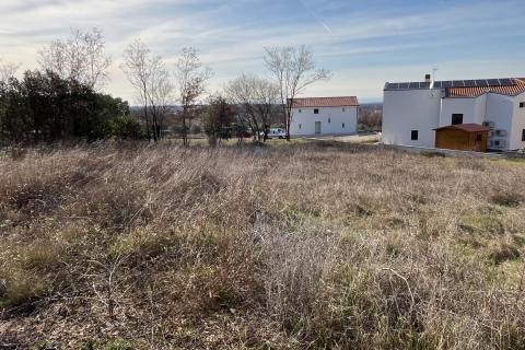 Земельный участок строительного назначения Višnjan, 2.431m2