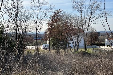 Земельный участок строительного назначения Višnjan, 2.431m2