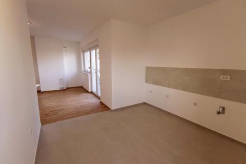 Lovran, stan 60m2, novogradnja, 2 kat, balkon, parking 