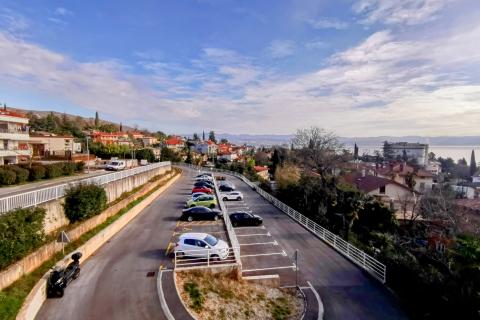 Lovran, stan 60m2, novogradnja, 2 kat, balkon, parking 