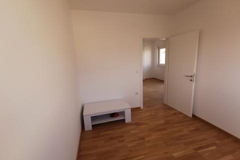 Lovran, stan 60m2, novogradnja, 2 kat, balkon, parking 
