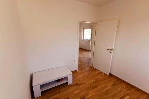 Lovran, stan 60m2, novogradnja, 2 kat, balkon, parking 