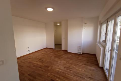 Lovran, stan 60m2, novogradnja, 2 kat, balkon, parking 