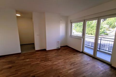 Lovran, stan 60m2, novogradnja, 2 kat, balkon, parking 