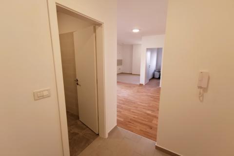 Lovran, stan 60m2, novogradnja, 2 kat, balkon, parking 