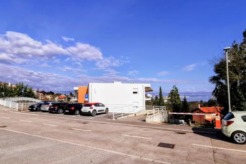 Lovran, stan 60m2, novogradnja, 2 kat, balkon, parking 