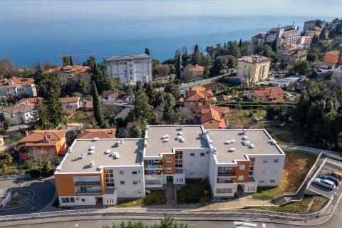 Lovran, stan 60m2, novogradnja, 2 kat, balkon, parking 