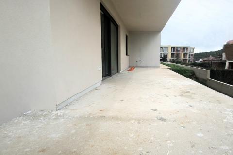 BANJOLE, luksuzni apartman s bazenom, pogled more