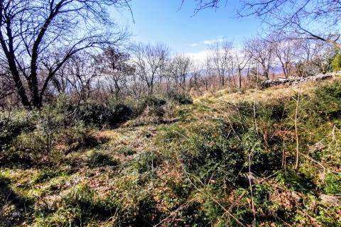 Rijeka, Pulac, 910m2 građevinskog terena na parceli od 2298m2 s pogledom