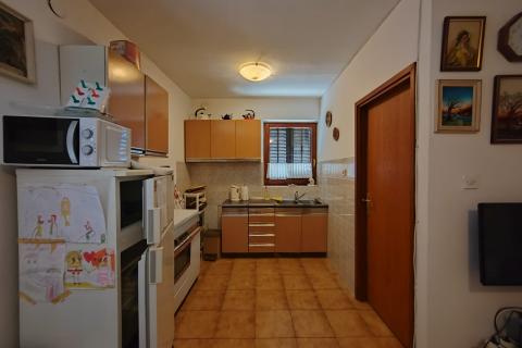 Дом Njivice, Omišalj, 197m2