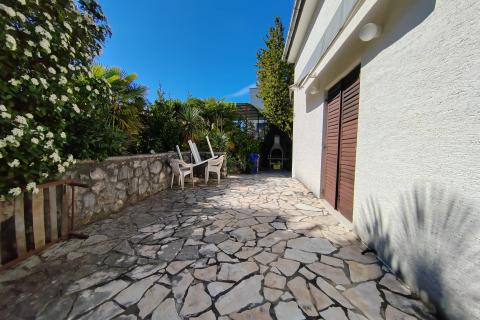 Дом Njivice, Omišalj, 197m2