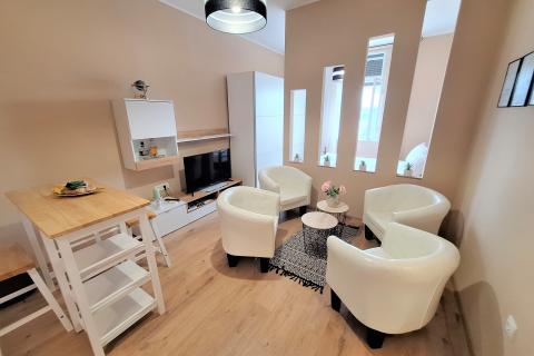 OPATIJA - studio za dugoročni najam