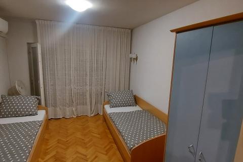 Selce, samostojeća kuća 350m2 sa 750m2 okućnice