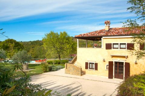 Istria, Momjan, Rustic Villa with Pool