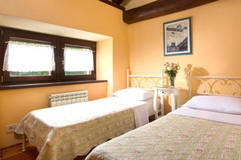 Istria, Momjan, Rustic Villa with Pool