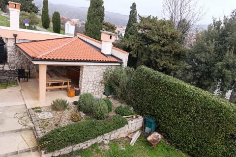 Novi Vinodolski, kuća 150 metara od mora