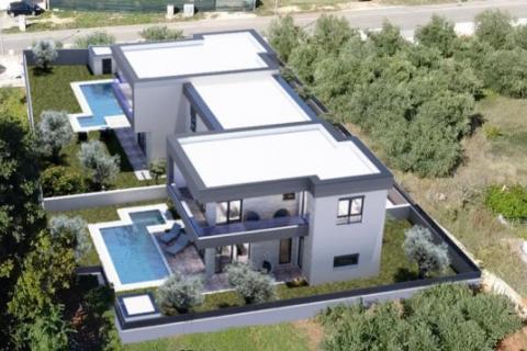 Istra, Medulin - kuća s bazenom