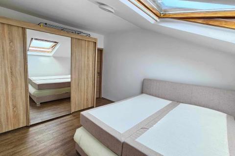 Istra, Rovinj, lijep dvosoban stan sa pogledom na more