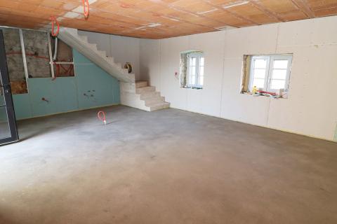 VIŠNJAN-renovirana kamena kuća