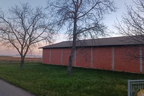 Attività commerciale Odranski Obrež, Brezovica, 843m2