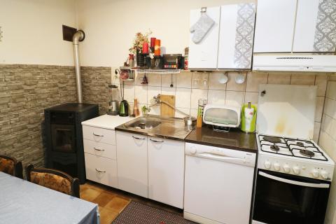 POREČ, okolica- kamena kuća u centru mjesta