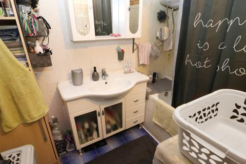 POREČ, okolica- kamena kuća u centru mjesta