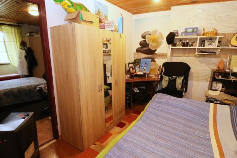 POREČ, okolica- kamena kuća u centru mjesta