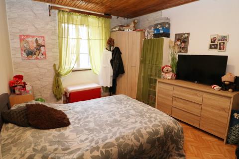 POREČ, okolica- kamena kuća u centru mjesta