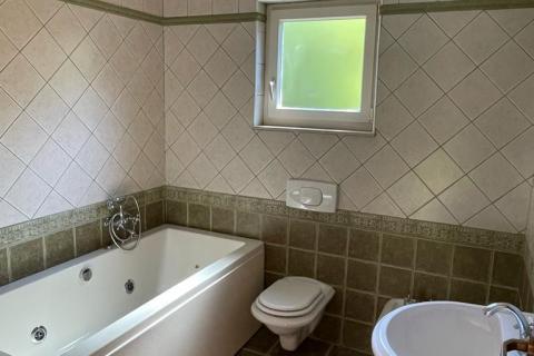 OTOK KRK,DOBRINJ-samostojeća villa sa bazenom