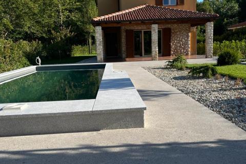 OTOK KRK,DOBRINJ-samostojeća villa sa bazenom