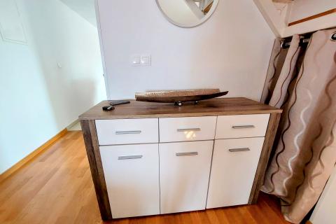 OTOK KRK,MALINSKA-prekrasan dvoetažni stan