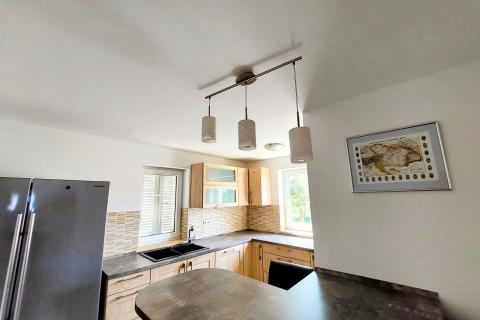 OTOK KRK,MALINSKA-prekrasan dvoetažni stan