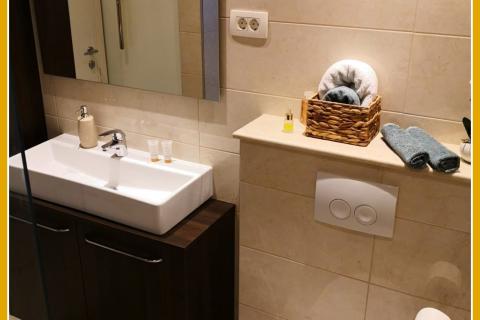 Rijeka - centar, najam,50m2