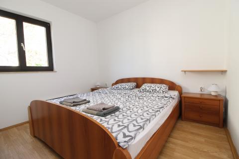 Fažana, kuća sa 4 stambene jedinice