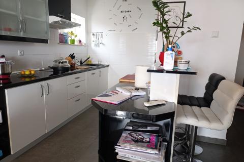 Novi Vinodolski, etaža kuće s dva stana 150 m od mora