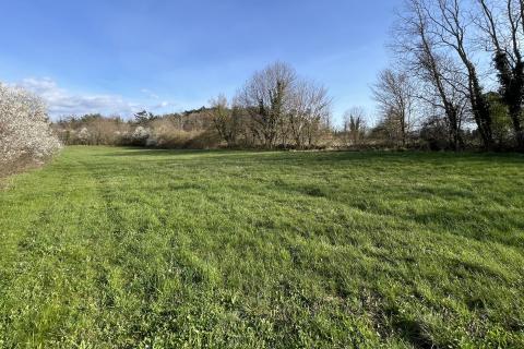 Pazin - okolica, građevinsko zemljište u uređenom naselju