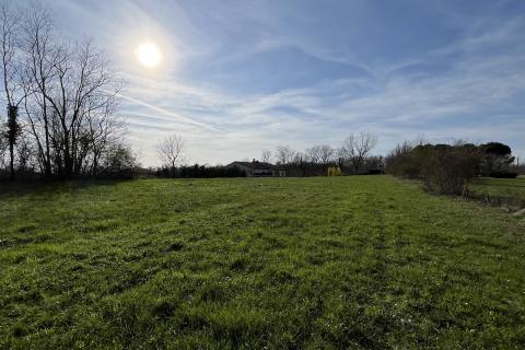 Pazin - okolica, građevinsko zemljište u uređenom naselju