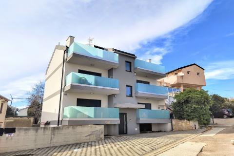 Pag; Novalja, apartman sa pogledom na more 46.08 m2 sa uključenim parking mjestom