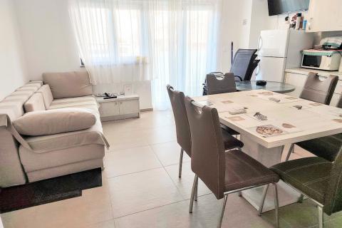 Pag; Novalja, apartman sa pogledom na more 46.08 m2 sa uključenim parking mjestom