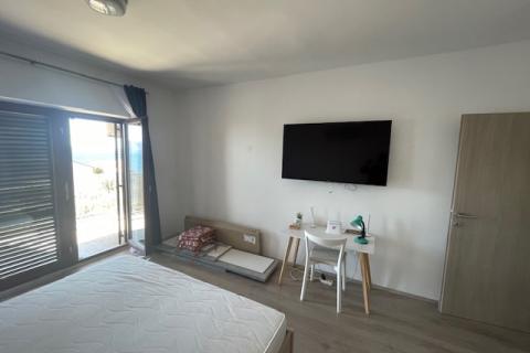 Novi Vinodolski, Klenovica-okolica, dvojček, 200 m2, pogled na morje