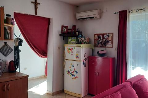 Otok Rab, samostojeća kuća s bazenom na posjedu od 1280 m2