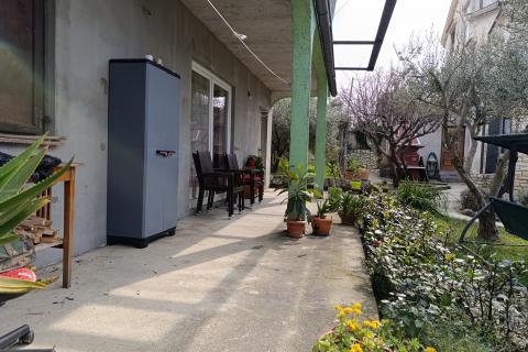 Otok Rab, samostojeća kuća s bazenom na posjedu od 1280 m2