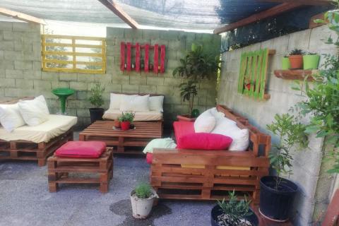 Otok Rab, samostojeća kuća s bazenom na posjedu od 1280 m2