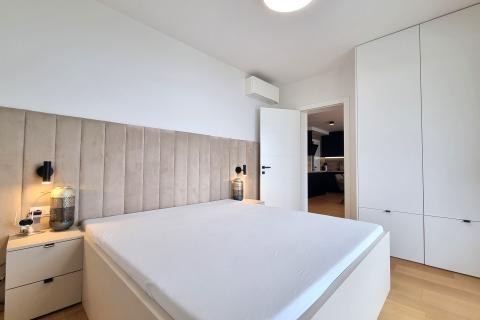 OPATIJA,COSTABELLA- NOVOGRADNJA, stan s garažom i pogledom na more, 250 m od mora