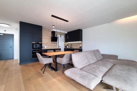 OPATIJA,COSTABELLA- NOVOGRADNJA, stan s garažom i pogledom na more, 250 m od mora