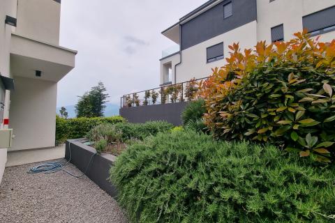 OPATIJA,COSTABELLA- NOVOGRADNJA, stan s garažom i pogledom na more, 250 m od mora