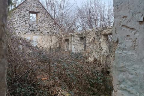 Дом Janja Gora, Plaški, 625m2