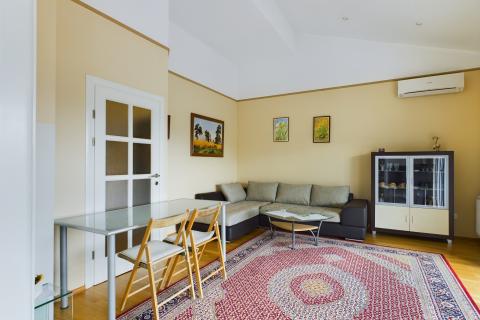 Opatija, Lovran -apartmanska kuća 450m2 sa 4 stana 