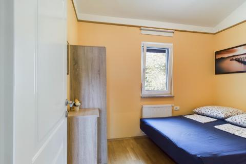 Opatija, Lovran -apartmanska kuća 450m2 sa 4 stana 