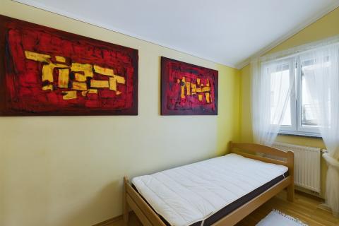 Opatija, Lovran -apartmanska kuća 450m2 sa 4 stana 